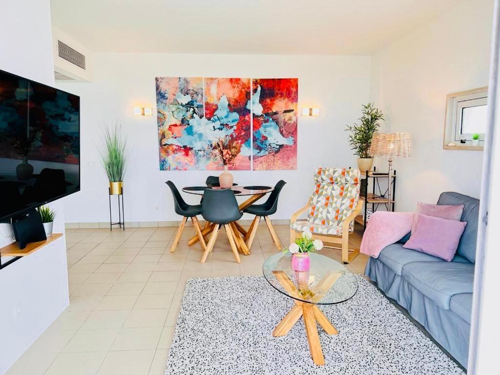 לאגוּ‏ש Angies Marina Apartment, Includes 2 Free Passes For The Marina Pool מראה חיצוני תמונה